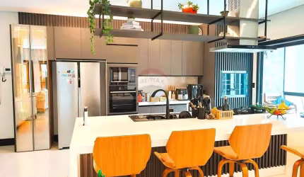 Casa de alto padrão, com 3 dorms., suítes, piscina e area gourmet -  Vista para Serra!