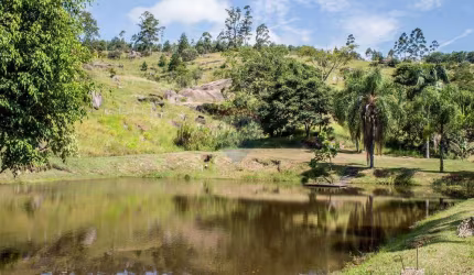 Chácara - Área à venda em Sabaúna