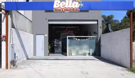 Passa-se excelente ponto comercial de loja no ramo de descartáveis, festas e confeitaria em Mogi das Cruzes