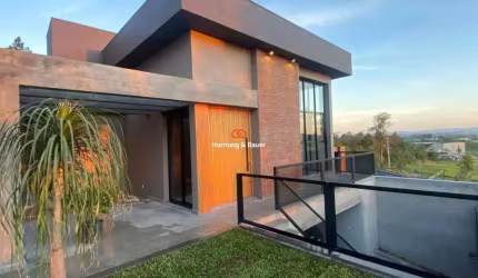 Casa de alto padrão à venda em Campo bom!