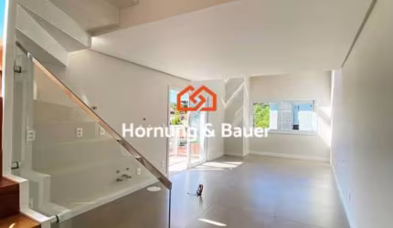 Belíssimo loft duplex com suíte à venda no Centro de Canela