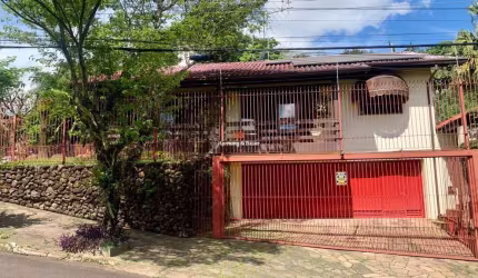 Belíssima casa à venda em Campo Bom no bairro Jardim do Sol