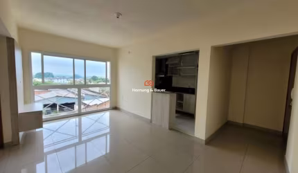 Apartamento semimobiliado à venda no Centro de Campo Bom - Madrid Condomínio
