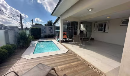 Belíssima casa com piscina à venda em Novo Hamburgo no bairro Guarani