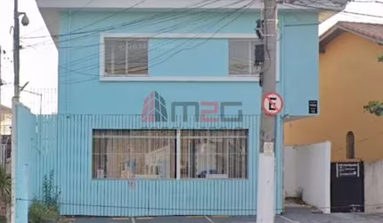 Amplo sobrado para utilização comercial entre V. Romana e Sumarezinho - Oportunidade única.
