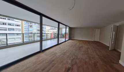 Vende-se apartamento em Higienópolis, 4 suítes.
