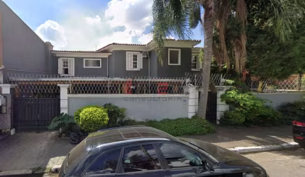 A casa a venda na Zona Sul de São Paulo, para fins comerciais ou residenciais!