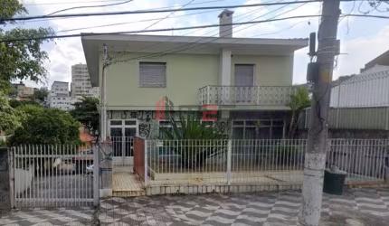 Sobrado Enorme com 3 Andares, 4 Quartos e 11 Vagas para Venda na Vila Ipojuca
