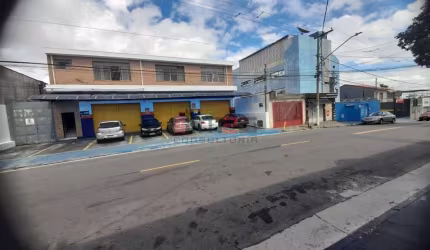 Conjunto comercial para locação no Parque São Domingos
