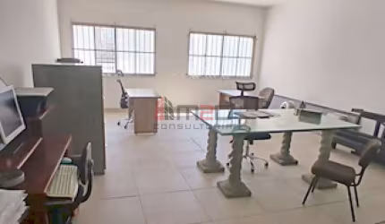 Conjunto comercial em Sobreloja para locação na Lapa - Oportunidade.