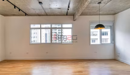 Apartamento totalmente reformado na Consolação