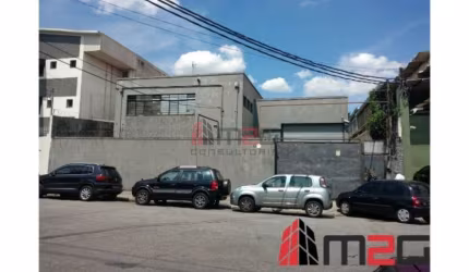 Galpão à venda ou locação no bairro da Água Branca.
