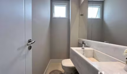 Apartamento semimobiliado no Centro de Itajaí!