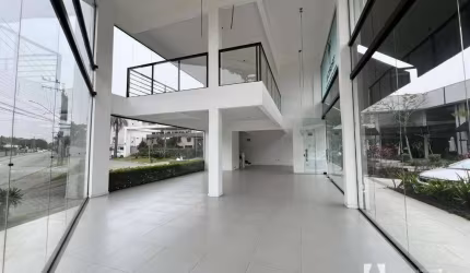 Sala bem localizado no bairro Cordeiros em Itajaí!
