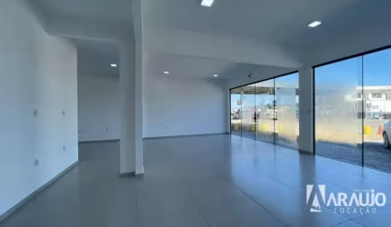 Sala comercial no bairro volta grande anexo a posto de combustível