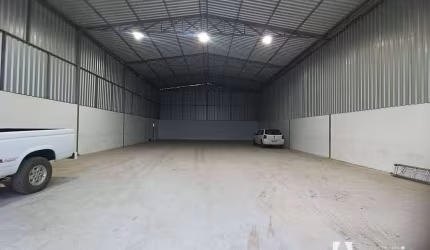 Galpão com 300m² no bairro Quilômetro Doze - Itajaí/SC