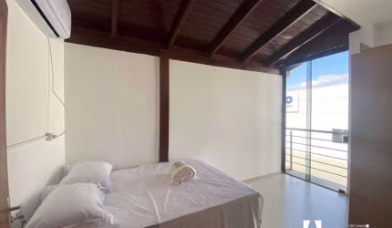Casa com 2 dormitórios no bairro Salseiros - Itajaí/SC