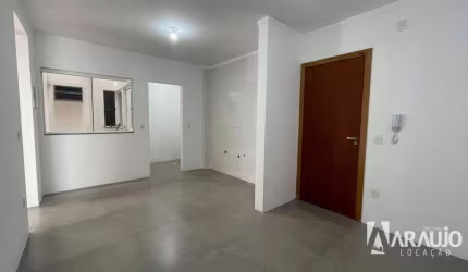 Apartamento com 2 dormitórios para alugar, 74 m² por R$ 2.490,00/mês - Meia Praia - Navegantes/SC