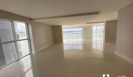 Apartamento com 4 dormitórios no Centro - Balneário Camboriú/SC