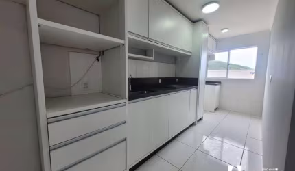 Apartamento com 2 dormitórios para alugar, 56 m² por R$ 2.156,48/mês - Volta Grande - Navegantes/SC