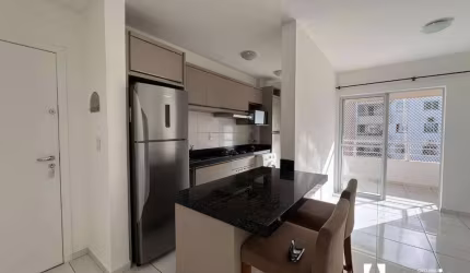 Apartamento semimobiliado no bairro Espinheiros - Itajaí/SC