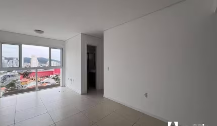 Apartamento com 2 dormitórios no bairro São João - Itajaí/SC