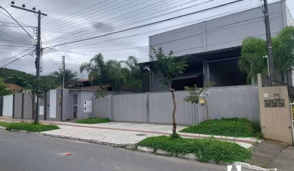 Galpão para alugar, 180 m² por R$ 7.000/mês - Nova Esperança - Balneário Camboriú/SC