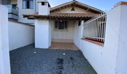 Kitnet com 1 dormitório para alugar, 35 m² por R$ 1.400,00/mês - Gravatá - Navegantes/SC