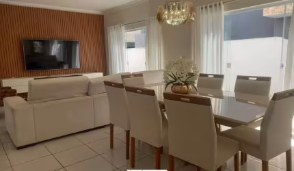 Casa Condominio Green Club Terreno 360m2. Área Construída 199m2, 3 suites, salas