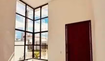 Casa à Venda - Condomínio Ecoville 1. Com 3 quartos (2 suítes) pronta para morar