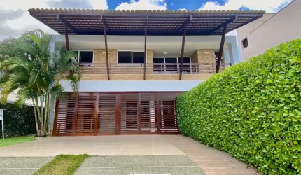 Casa Duplex à Venda no Condomínio Parque Morumbi - Sala, 4 suítes, 4 vg - 250m2