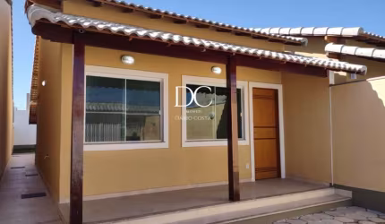 Casa com 2 quartos à venda na Rua Walter Muniz dos Santos, Jardim Atlântico Central (Itaipuaçu), Maricá por R$ 478.000