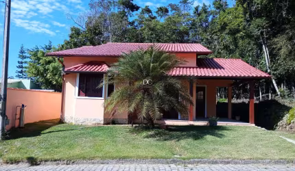 Casa com 2 quartos à venda na Rodovia Ernani do Amaral Peixoto, Casa 110, São José do Imbassaí, Maricá, 360 m2 por R$ 870.000