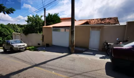 Casa com 3 quartos à venda na Rua Curitiba, Araçatiba, Maricá por R$ 450.000