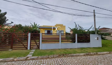 Casa em condomínio fechado com 3 quartos à venda na Estrada Oscar Vieira da Costa Júnior, Cajueiros (Itaipuaçu), Maricá por R$ 460.000