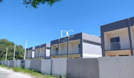 Casa com 2 quartos à venda na Rua José Floriano Pires, Itapeba, Maricá por R$ 330.000