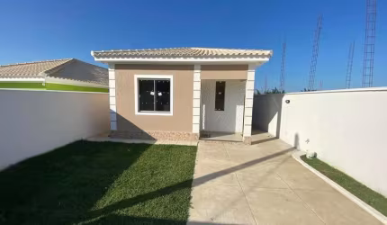 Casa com 2 quartos à venda na Estrada da Varginha, 1, Itapeba, Maricá por R$ 340.000