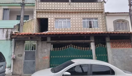 Casa com 4 quartos à venda na Rua Felipe Mascarenhas, 28, Amendoeira, São Gonçalo por R$ 290.000