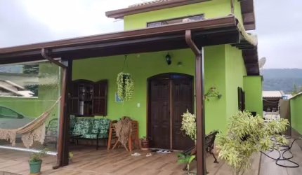 Casa com 3 quartos à venda na Rua Dois, 21, Jacaroá, Maricá por R$ 550.000