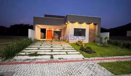 Casa em condomínio fechado com 3 quartos à venda na Rodovia Ernani do Amaral Peixoto, Inoã, Maricá, 155 m2 por R$ 850.000