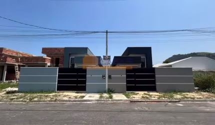 Casa com 2 quartos à venda na Rua Margaridas, São José do Imbassaí, Maricá por R$ 389.000