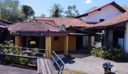 Casa com 5 quartos à venda na Rua Reitor Argemiro de Oliveira, Pendotiba, Niterói, 550 m2 por R$ 1.100.000
