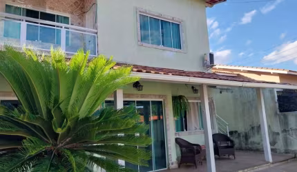 Casa em condomínio fechado com 4 quartos à venda na Rua Irineu Ferreira Pinto, 286, Ponta Grossa, Maricá por R$ 890.000