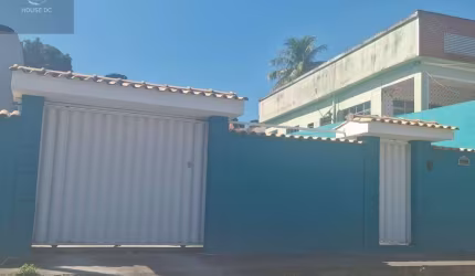 Casa com 3 quartos à venda na Rua Rodrigo Magalhães, 394, Nova Cidade, São Gonçalo, 300 m2 por R$ 400.000