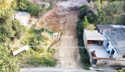 Terreno à venda, 3000 m² por R$ 300.000,00 - Chácaras Rio-Petrópolis - Duque de Caxias/RJ