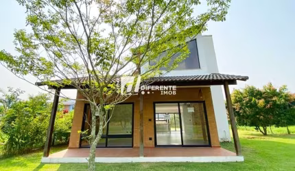 Casa com 2 dormitórios à venda, 190 m² por R$ 700.000,00 - Tinguá - Nova Iguaçu/RJ