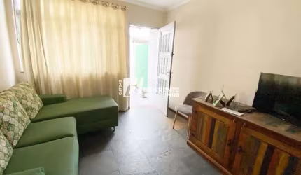 Casa com 2 dormitórios para alugar, 107 m² por R$ 1.978,46/mês - Centro - Nilópolis/RJ