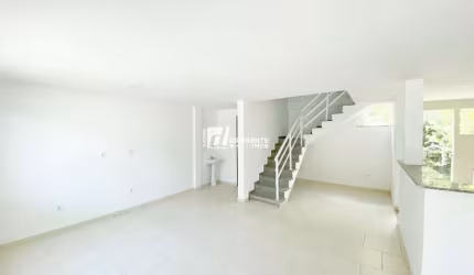 Casa com 2 dormitórios à venda, 90 m² por R$ 380.000,00 - Sahy - Mangaratiba/RJ