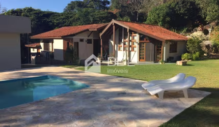 Casa em condomínio fechado com 4 quartos à venda na das Pitangueiras, 666, Buracão, Vinhedo, 2000 m2 por R$ 1.600.000