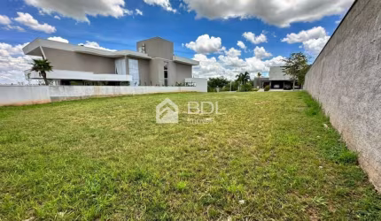 Terreno em condomínio fechado à venda na Rua Professor Roberto Magalhães Randi, 107, Loteamento Mont Blanc Residence, Campinas por R$ 1.440.000